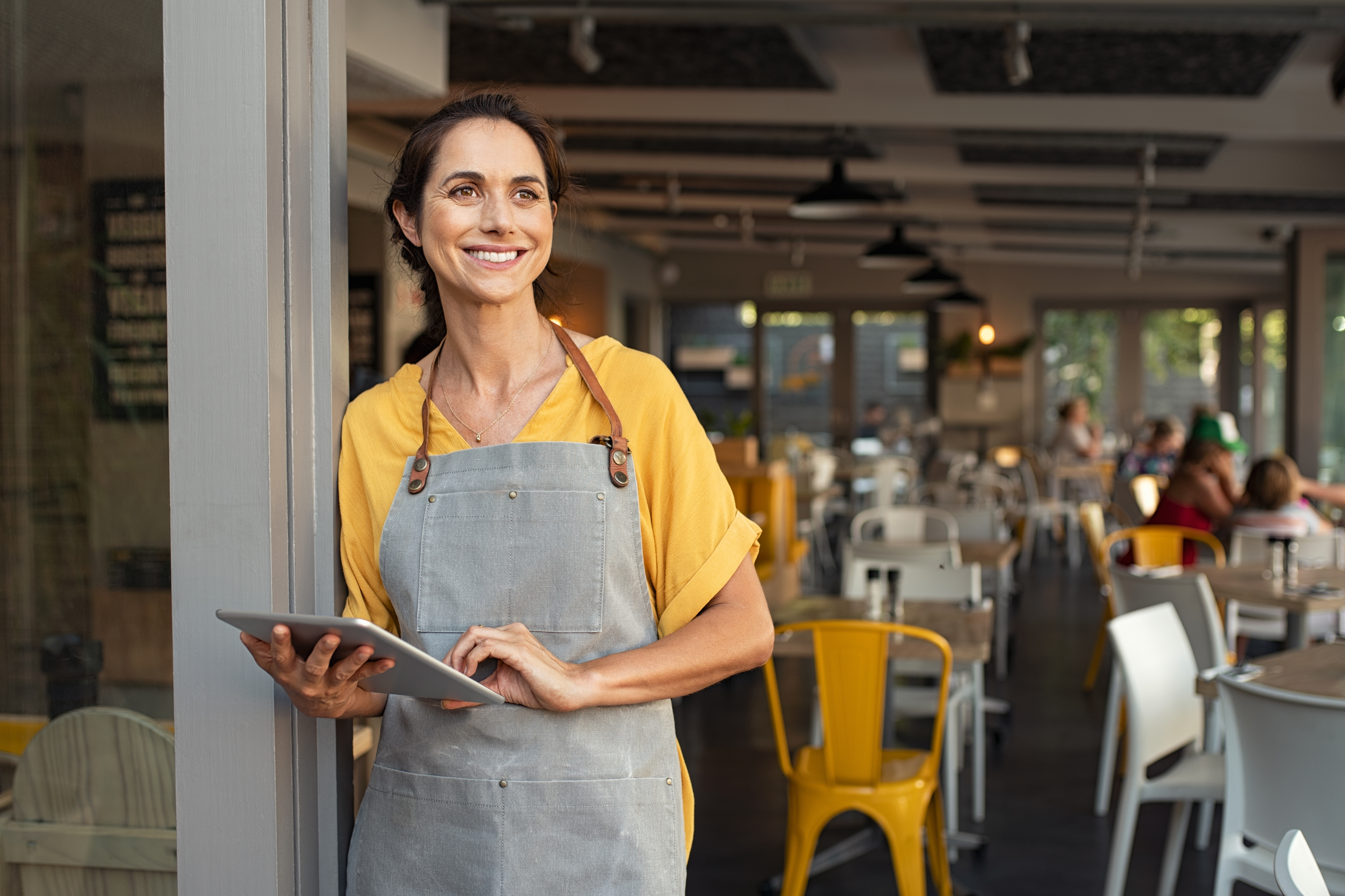 How to Find a Business Broker: An 8-Step Guide for Owners